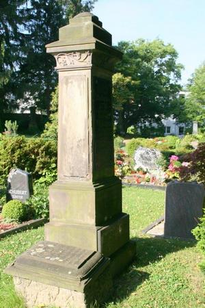 Alter Familiengrabstein - Friedhof Ümmingen Bochum