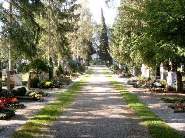Hauptweg - Protestantischer Friedhof in Augsburg