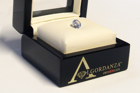Ein fertiger Diamant von Algordanza